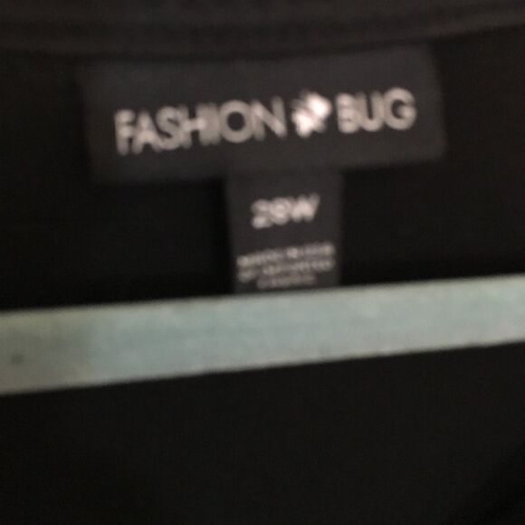 Gorgeous Silky spandex top with sparkle beading - Picture 5 of 6